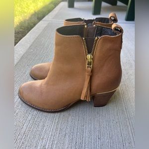 Steve Madden Booties Size 8 - GUC